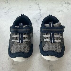 NWOT (never worn): Stride Rite Unisex-Baby Soft Motion Kylo Sneaker (blue/grey)